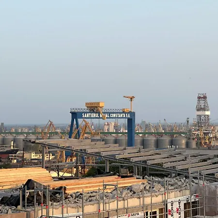 Port View Studio-constanta *